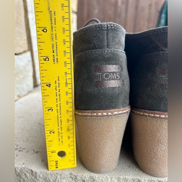 Toms olive green lace up suede ankle women’s boots NWOB Sz-9. F - Picture 12 of 12